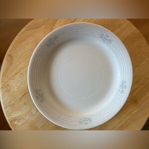 7-Corning Corelle Classic White Ceramic Dinner Plate w/ Light Blue Floral Accent